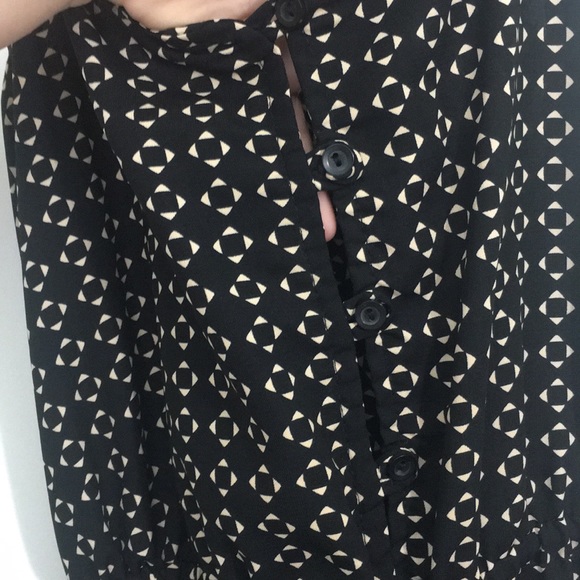 SILENCE + NOISE | Geometric Print Romper - Picture 4 of 7